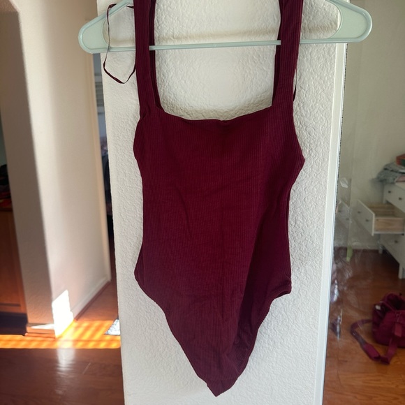 NWT Zara Ribbed Maroon Red Bodysuit - Picture 4 of 4